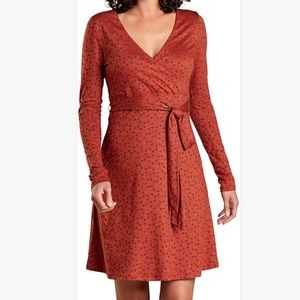Toad&co cue wrap dress long sleeve, size L